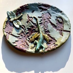 Levelle Goods - handcrafted plate made with clay and glazed